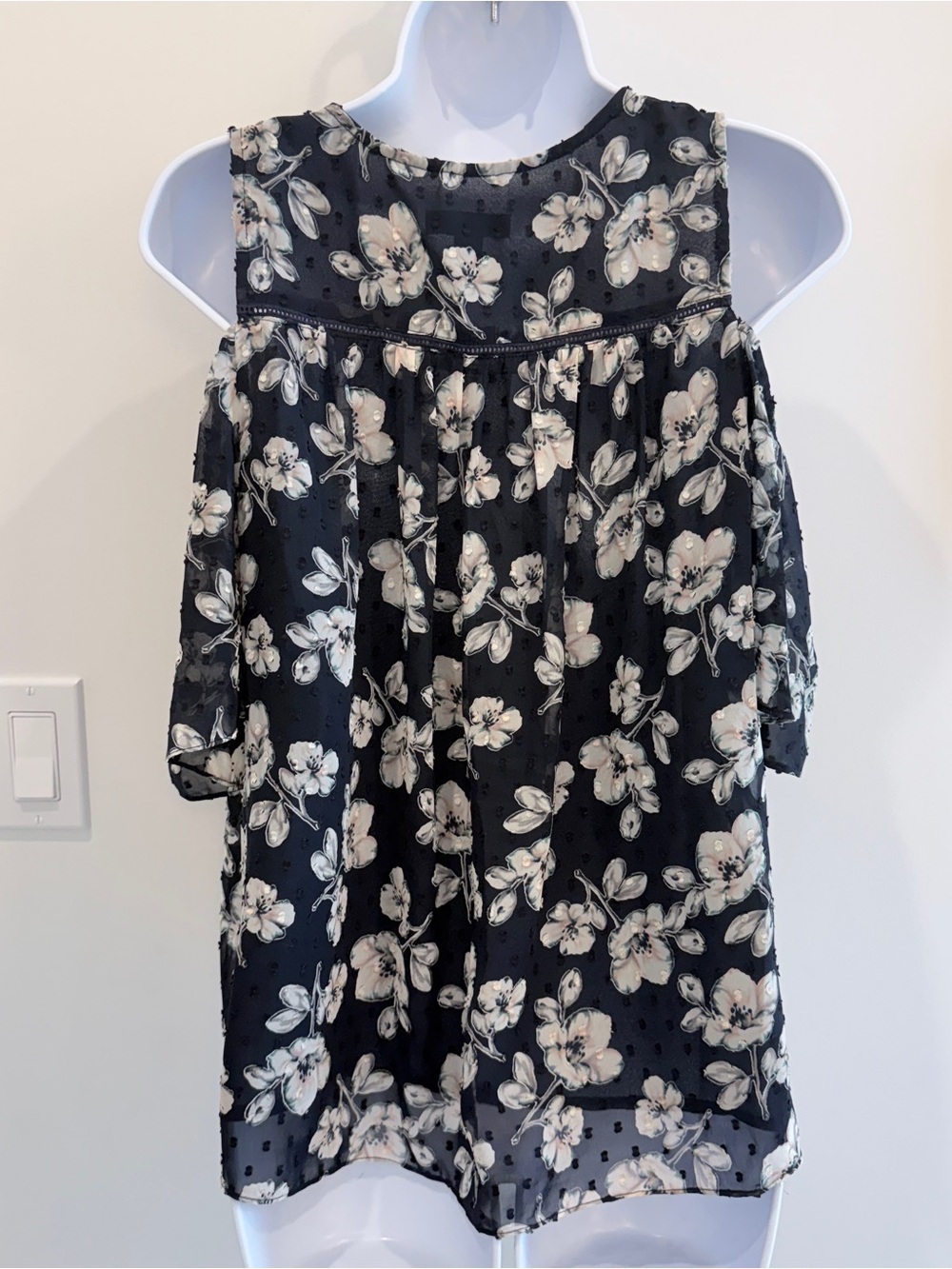 Aqua Black Floral Cold-Shoulder V-Neck Blouse - Picture 4 of 5